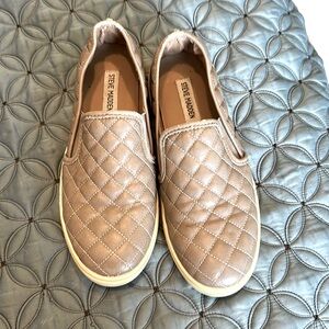 Steve Madden Tan Leather Quilted Slip On Loafers Women's Size 9M